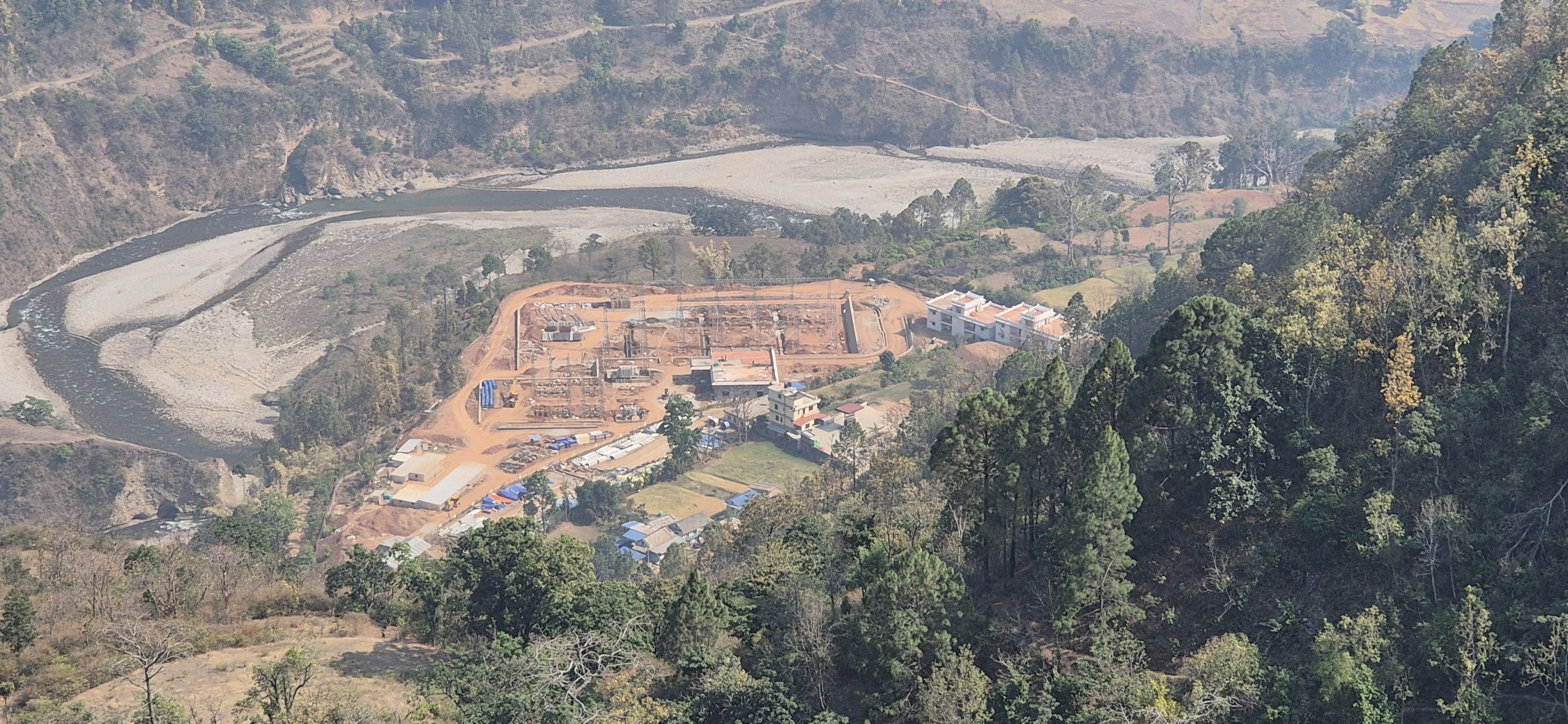 घोराही–माडीचौर प्रसारण लाइनका १२२ मध्ये ३९ वटा टावर ठडिए, खुग्री सवस्टेशनको काम कहिले सकिएला ?